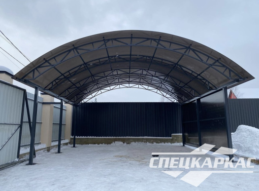 Навес из поликарбоната 6х6 для авто с закрытой боковой стенкой №53 - фото 1485