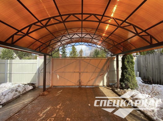 Навес из поликарбоната для автомобилей на даче №42 - фото 1376