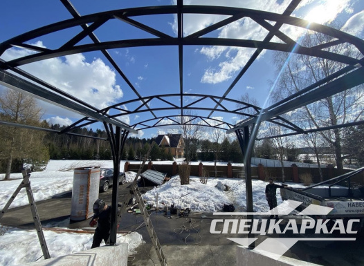 Навес из поликарбоната над входом в дом №46 - фото 1413